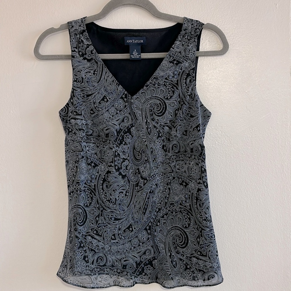 Ann Taylor navy sleeveless top